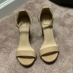 Brand new heels never worn